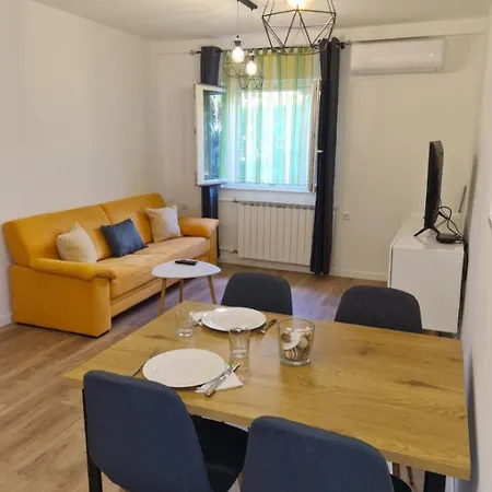 Sani-modern And Cozy Supetar